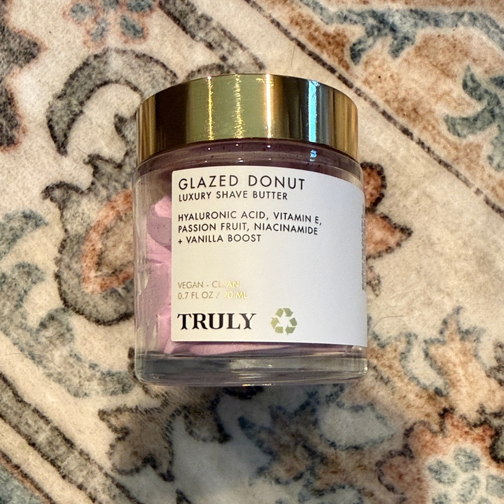TRULY Glazed Donut Luxury Shave Butter (0.7 oz)